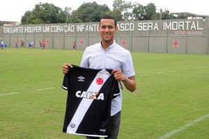 Souza visitou São Januário em 2017 e elogiou a estrutura do clube